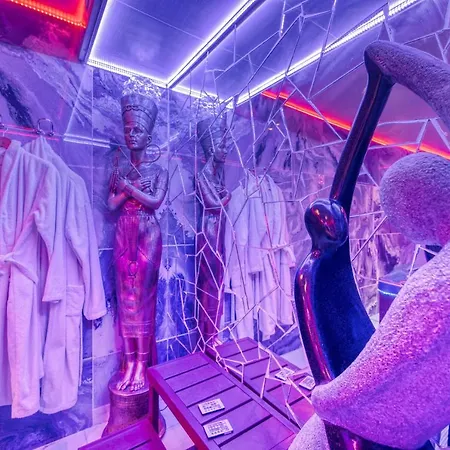 Apartment Attitude *